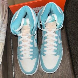 Nike High-Top Sneakers in Aqua and White